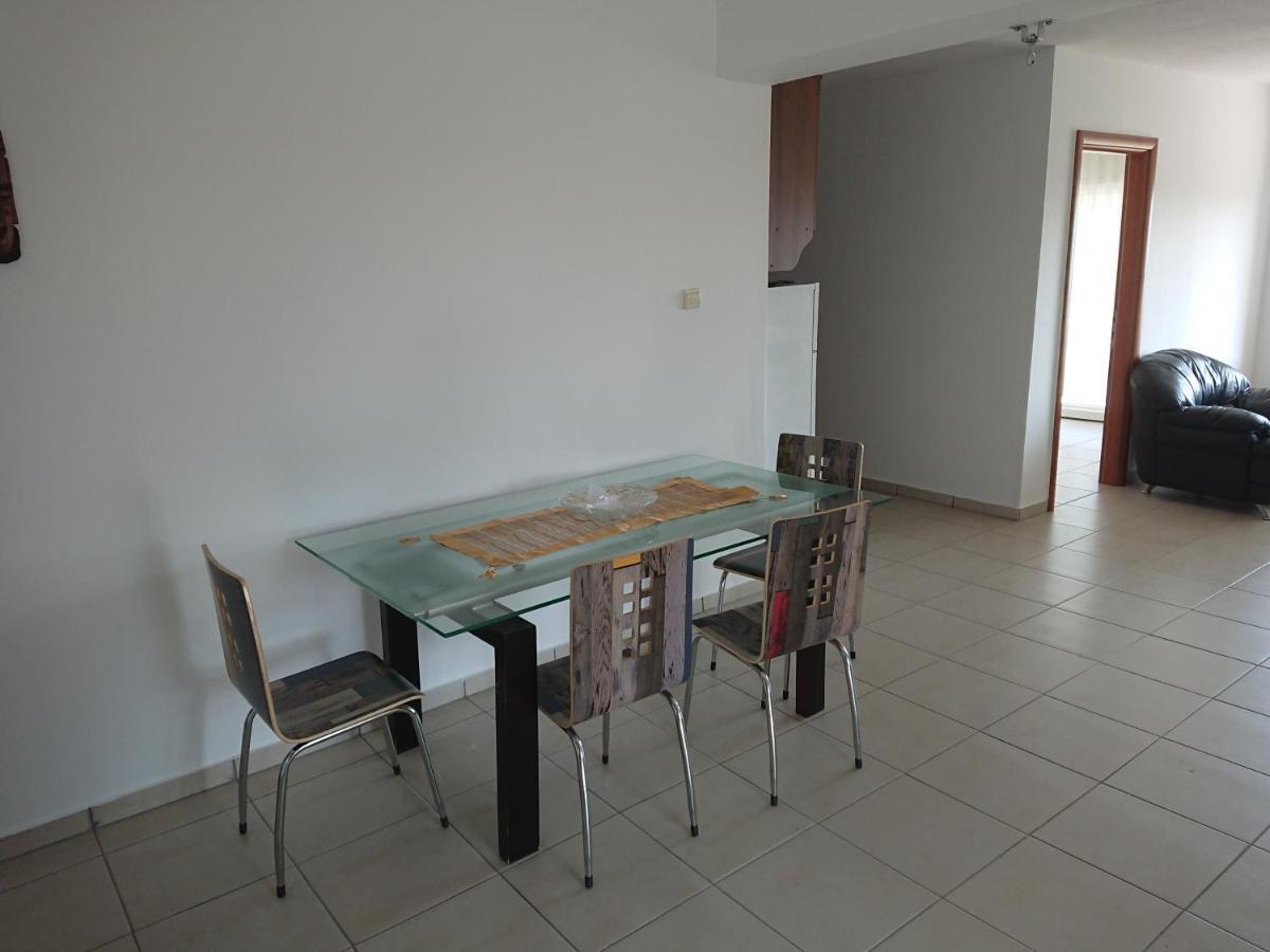 Apartment Ithakis Nea Iraklitsa Buitenkant foto