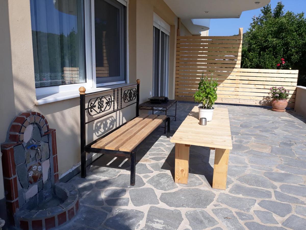 Apartment Ithakis Nea Iraklitsa Buitenkant foto
